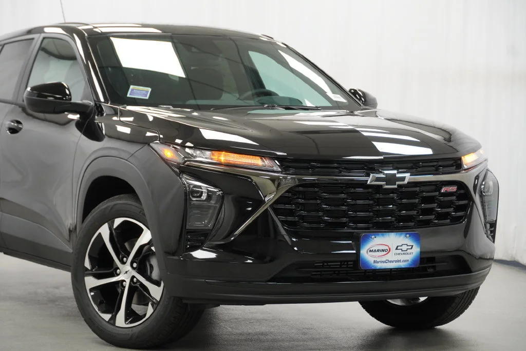 New 2026 Mosaic Black Metallic Chevrolet 1RS image 7