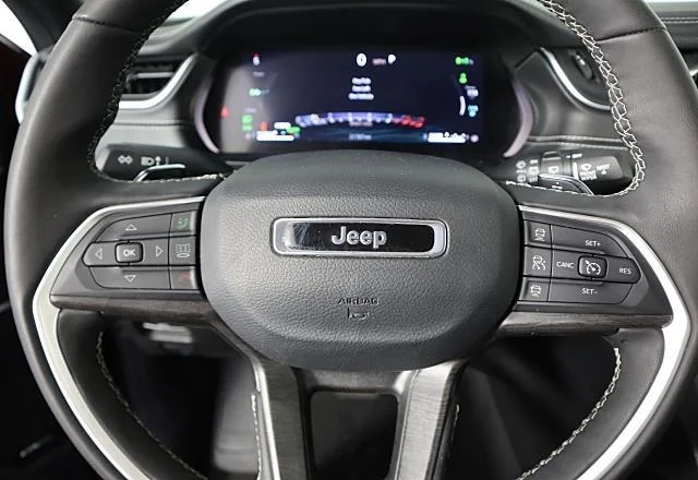 Used 2024 Velvet Red Pearlcoat Jeep BASE image 44