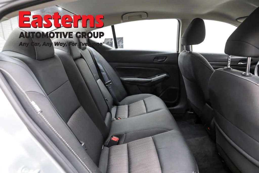 Used 2024 Silver Nissan 2.5 SV image 22