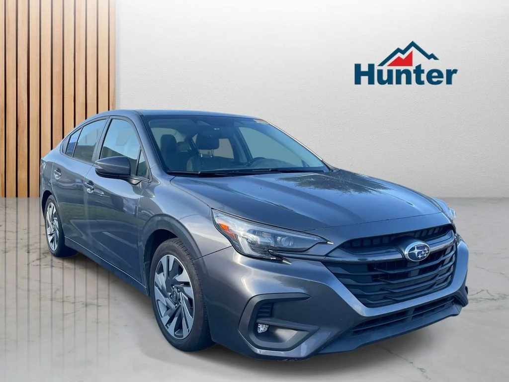 Used 2025 Magnetite Gray Metallic Subaru Limited image 1