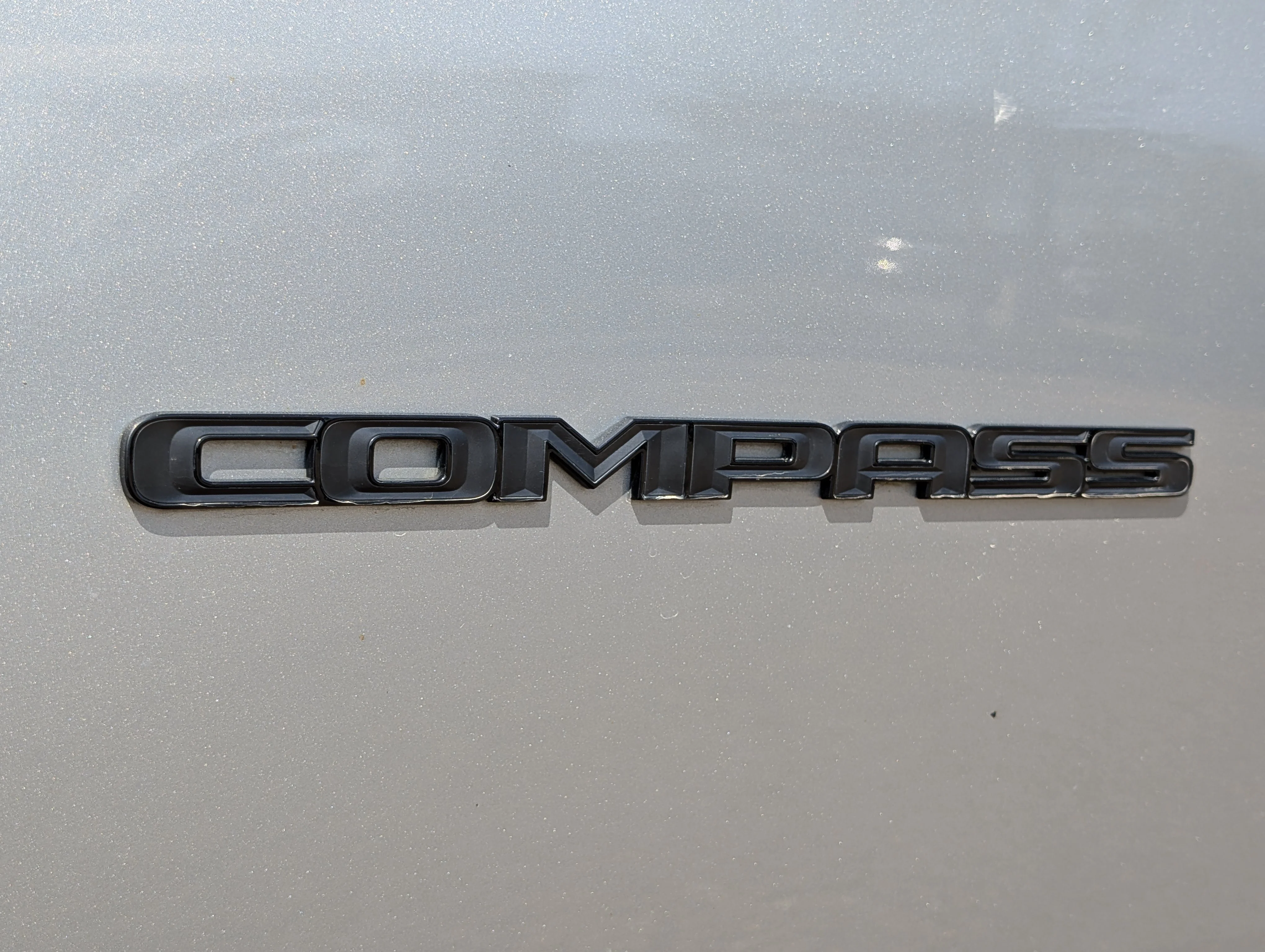 Used 2024 Silver Jeep Altitude image 15