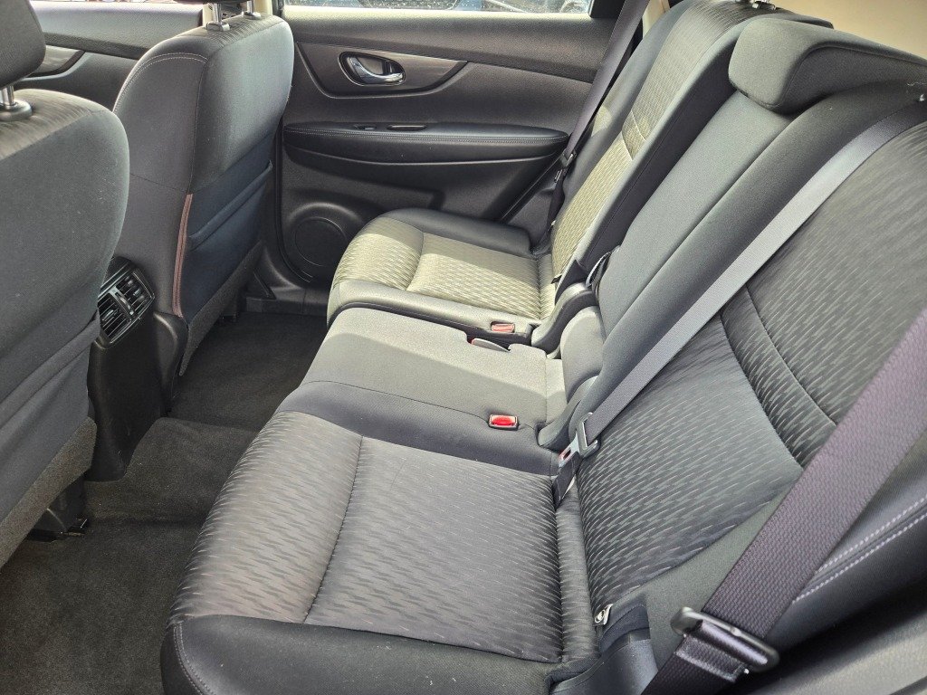 Used 2017 Black Nissan S image 15
