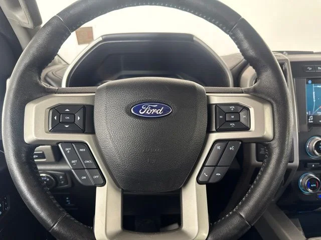 Used 2018 White Ford Lariat image 18