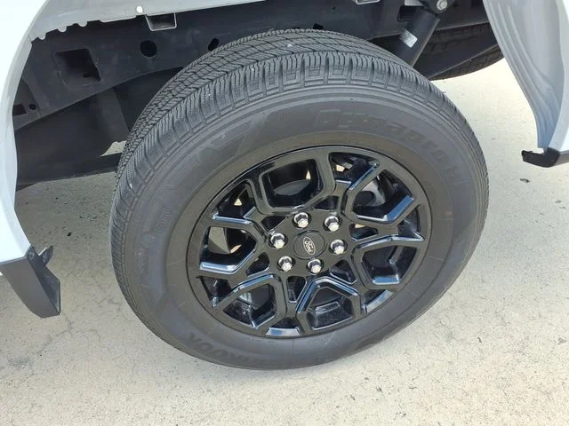 Used 2024 White Ford XLT image 26