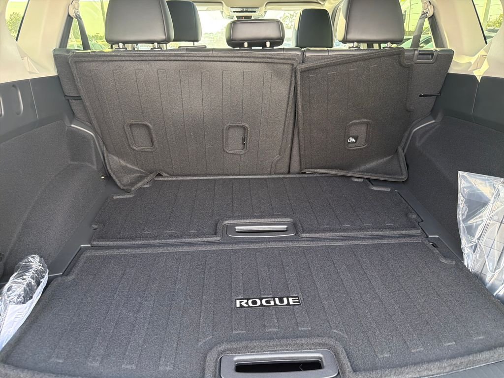 New 2026 Nissan Rogue Platinum 4D Sport Utility