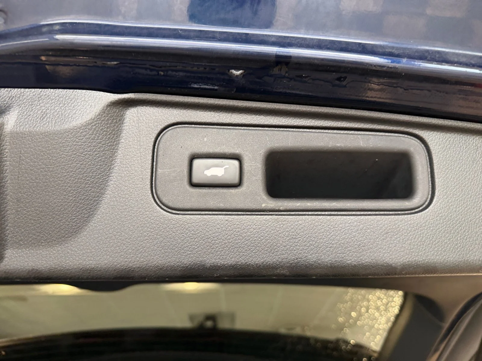 Used 2019 Obsidian Blue Pearl Honda EX-L image 38