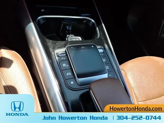 Used 2022 White Mercedes-Benz GLA 250 image 25