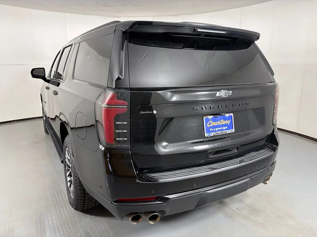 Used 2025 Black Chevrolet Z71 image 6