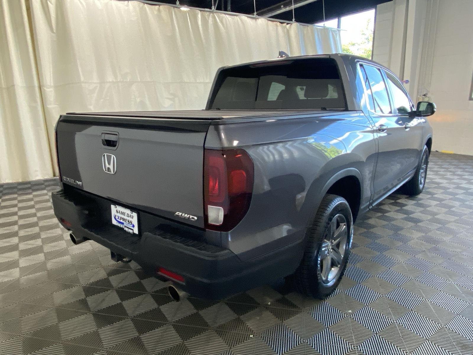 Used 2023 Modern Steel Metallic Honda RTL image 7