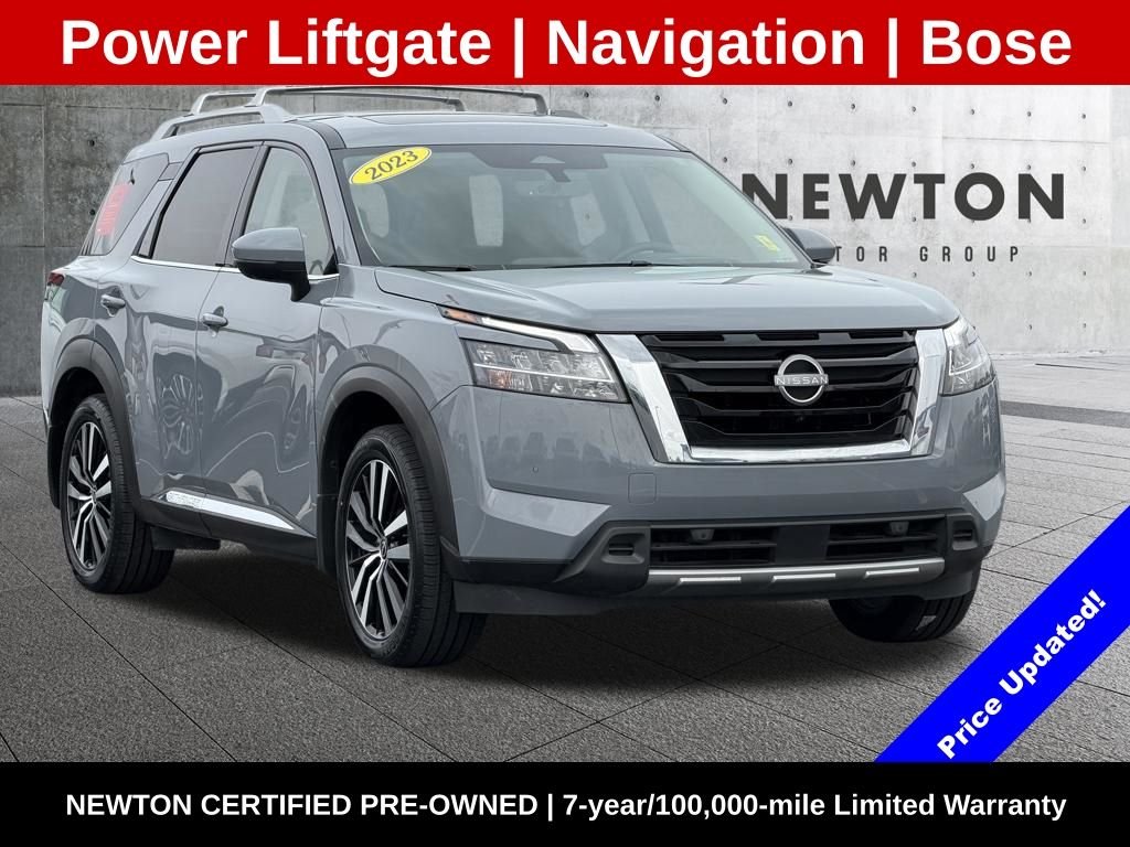 2024 Nissan Pathfinder Platinum 2WD's photo