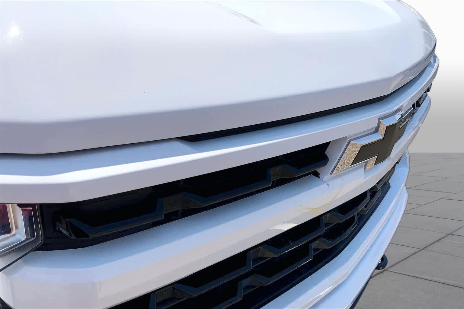 Used 2023 Summit White Chevrolet RST image 27