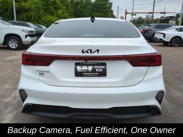 Certified Used 2024 White Kia LXS image 6