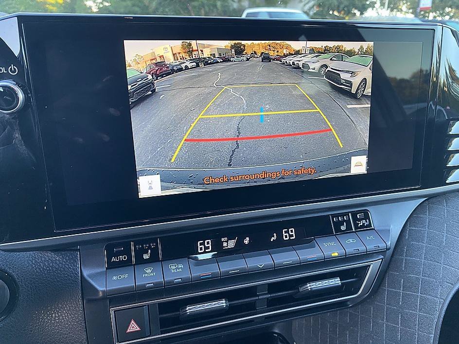 Used 2025 Underground Toyota XLE image 18