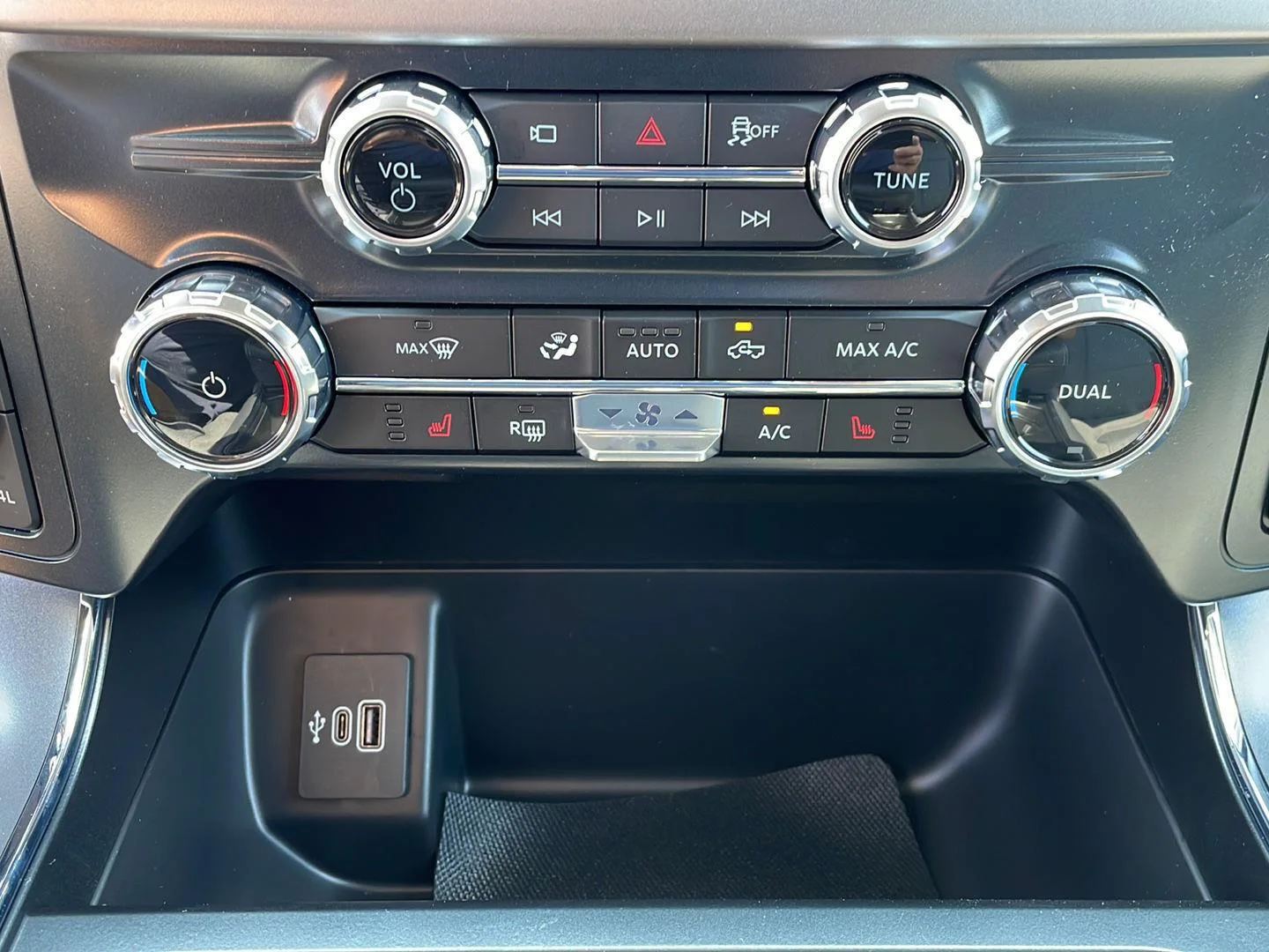 New 2026 Marsh Gray Ford XLT image 21