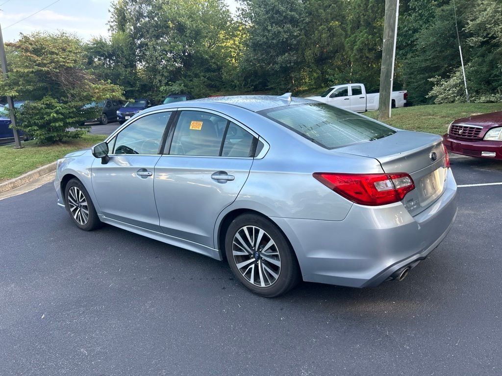 Used 2018 Silver Subaru 2.5i image 5