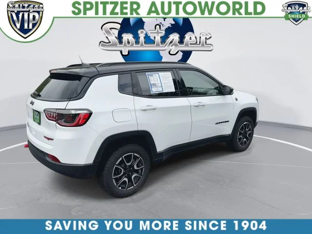 2025 Jeep Compass Trailhawk - Photo 9