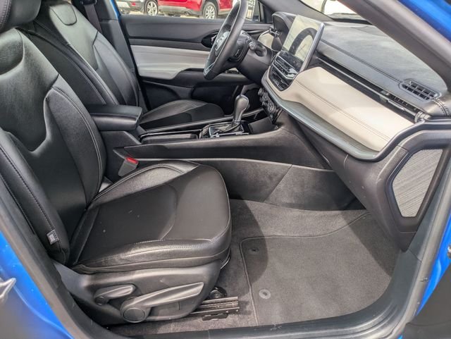 Used 2025 Blue Jeep Limited image 25