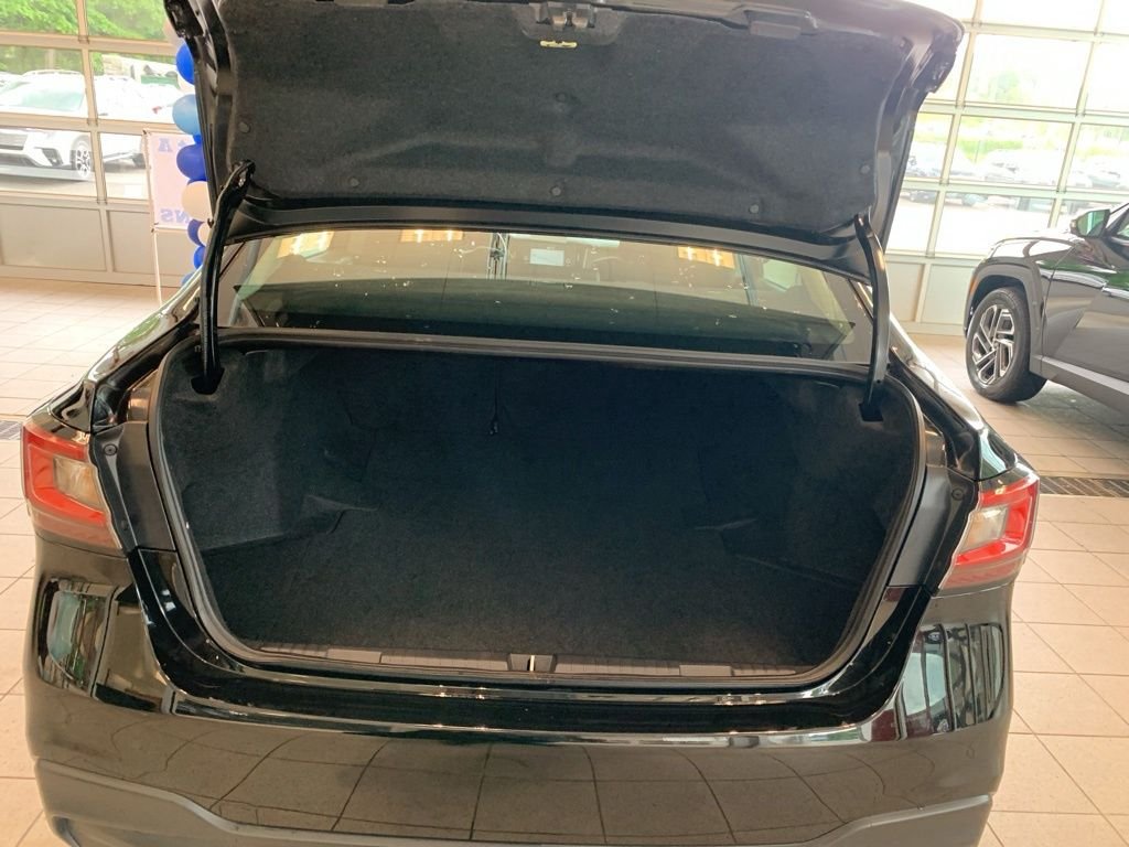 2025 Subaru Legacy Base - Photo 14