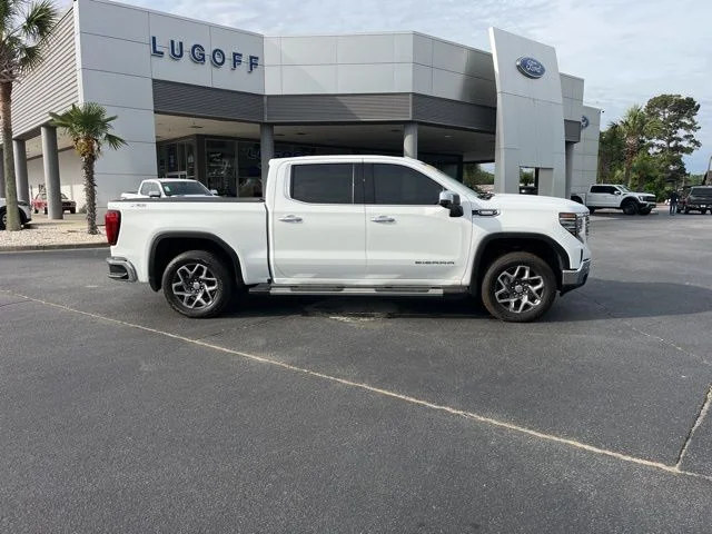 Used 2024 White GMC SLT image 2