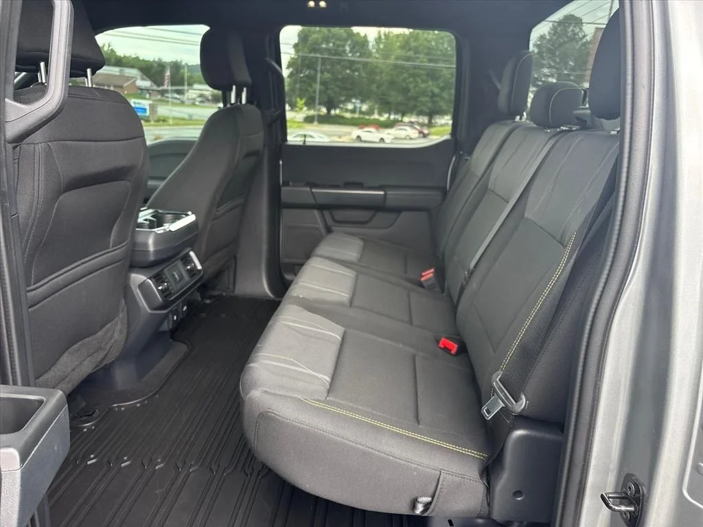 2024 Ford F-150 STX - Photo 17