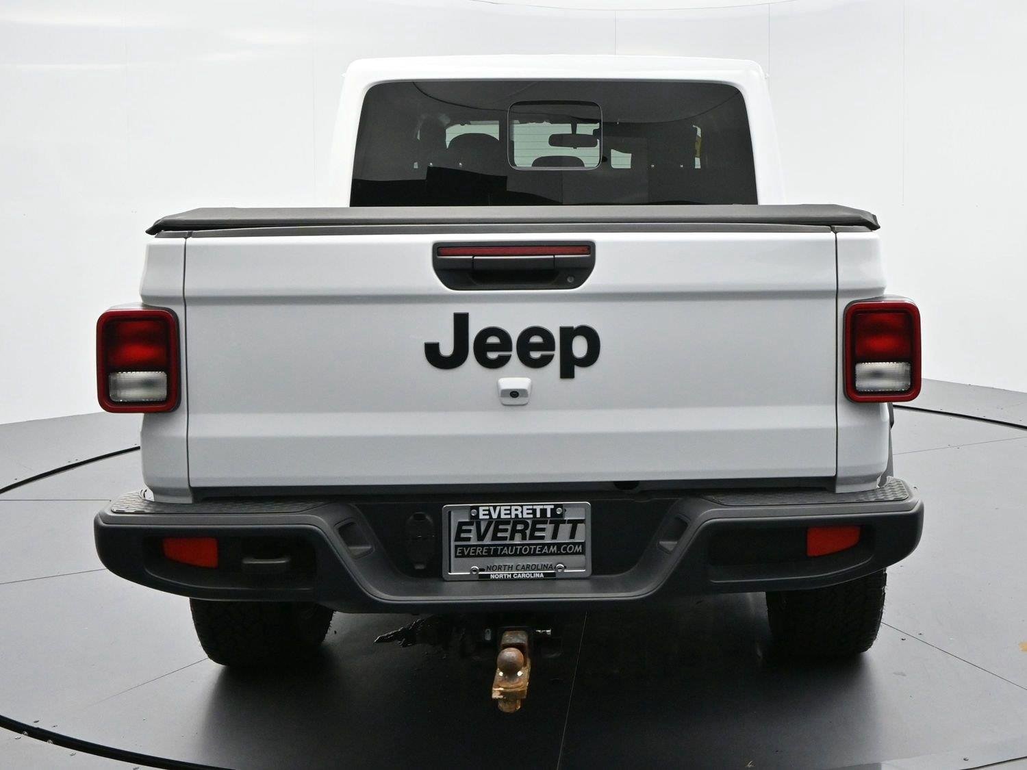 Used 2025 White Jeep Nighthawk image 6