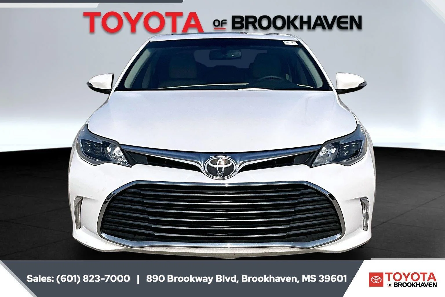 Used 2016 Blizzard Pearl Toyota XLE Plus image 3