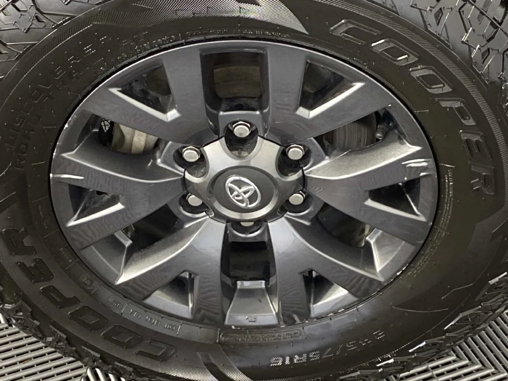 Used 2022 Magnetic Gray Metallic Toyota SR5 image 29