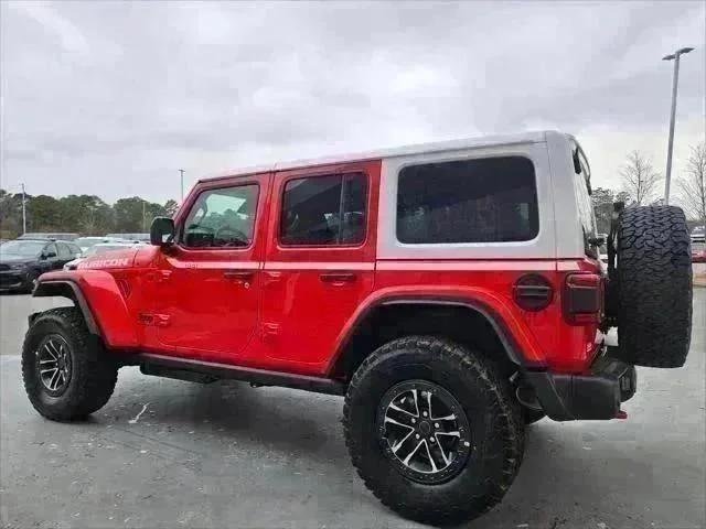 New 2026 Firecracker Red Clear-Coat Exterior Paint Jeep Rubicon image 5