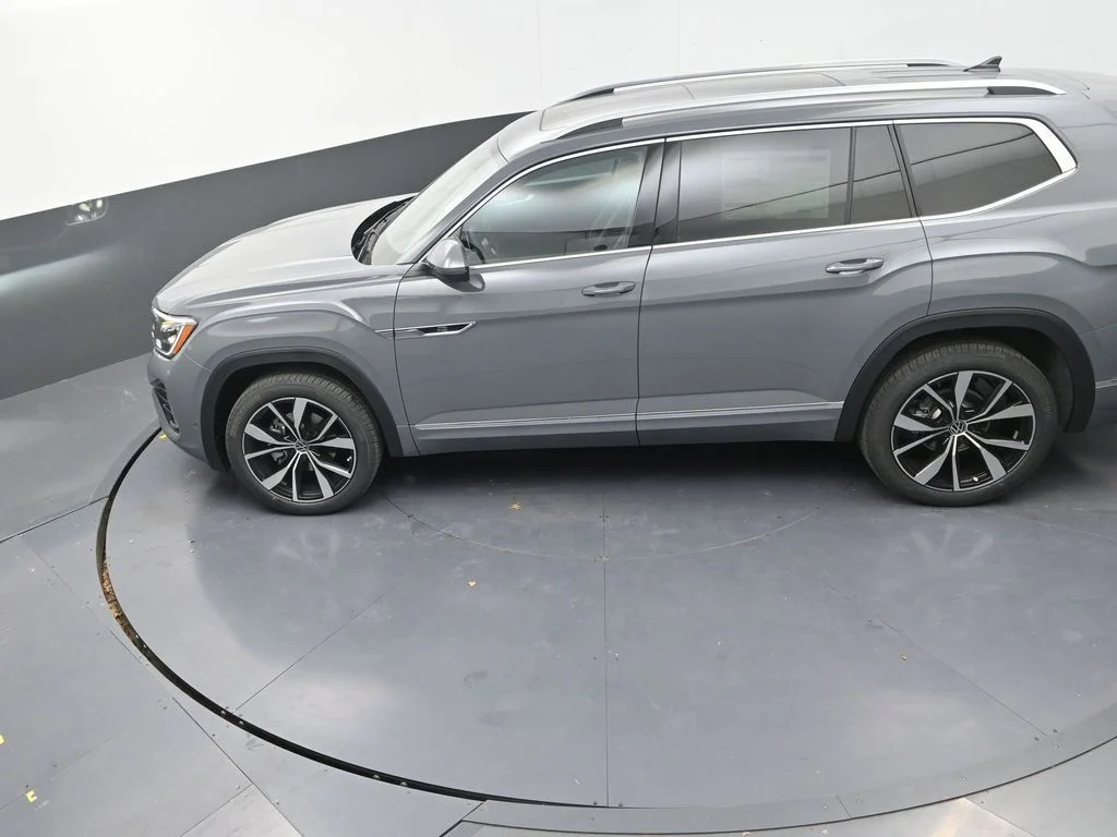 New 2026  Volkswagen 2.0T SEL Premium R-Line image 16