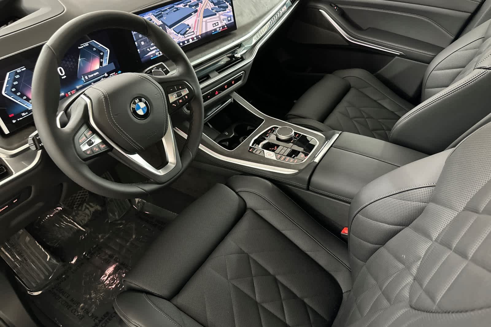 Used 2026 Skyscraper Grey Metallic BMW xDrive40i image 11