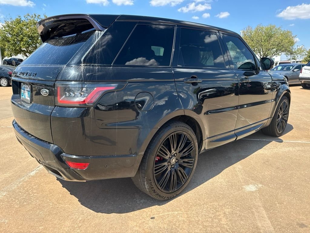 Used 2020 Black Land Rover HSE Dynamic image 3