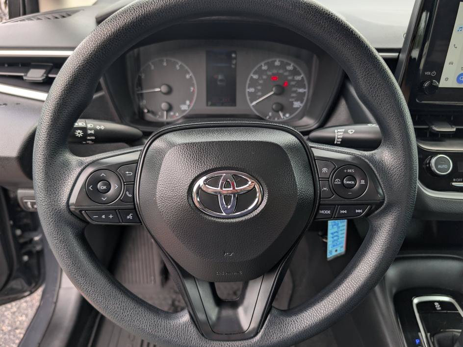 Used 2025 Underground Toyota LE image 14