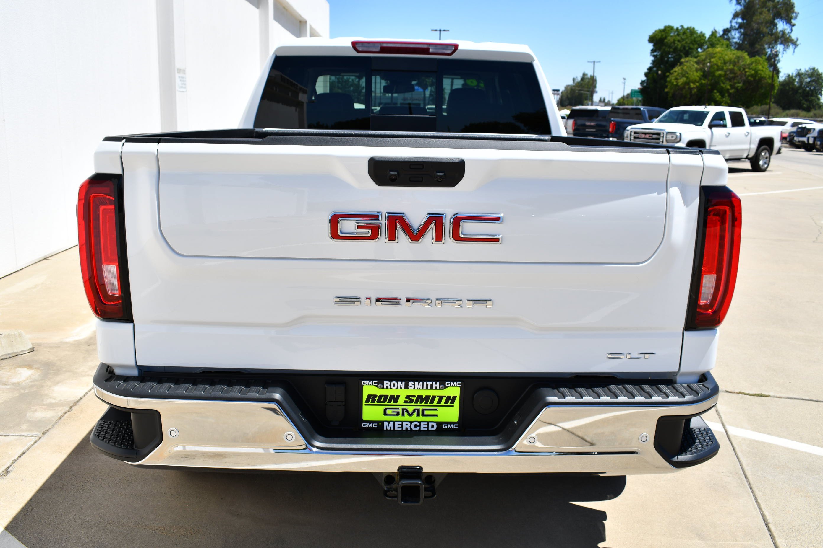 2026 GMC Sierra 1500 SLT - Photo 11