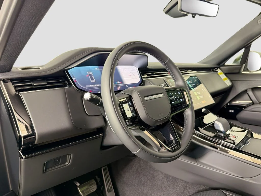 New 2026 Santorini Black Land Rover Dynamic SE image 9