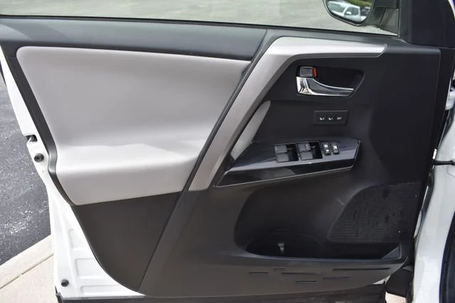 Used 2018 White Toyota Limited image 9