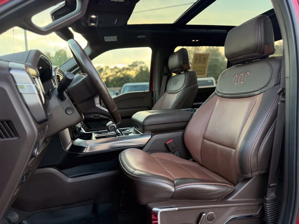 Used 2022 Red Ford King Ranch image 13