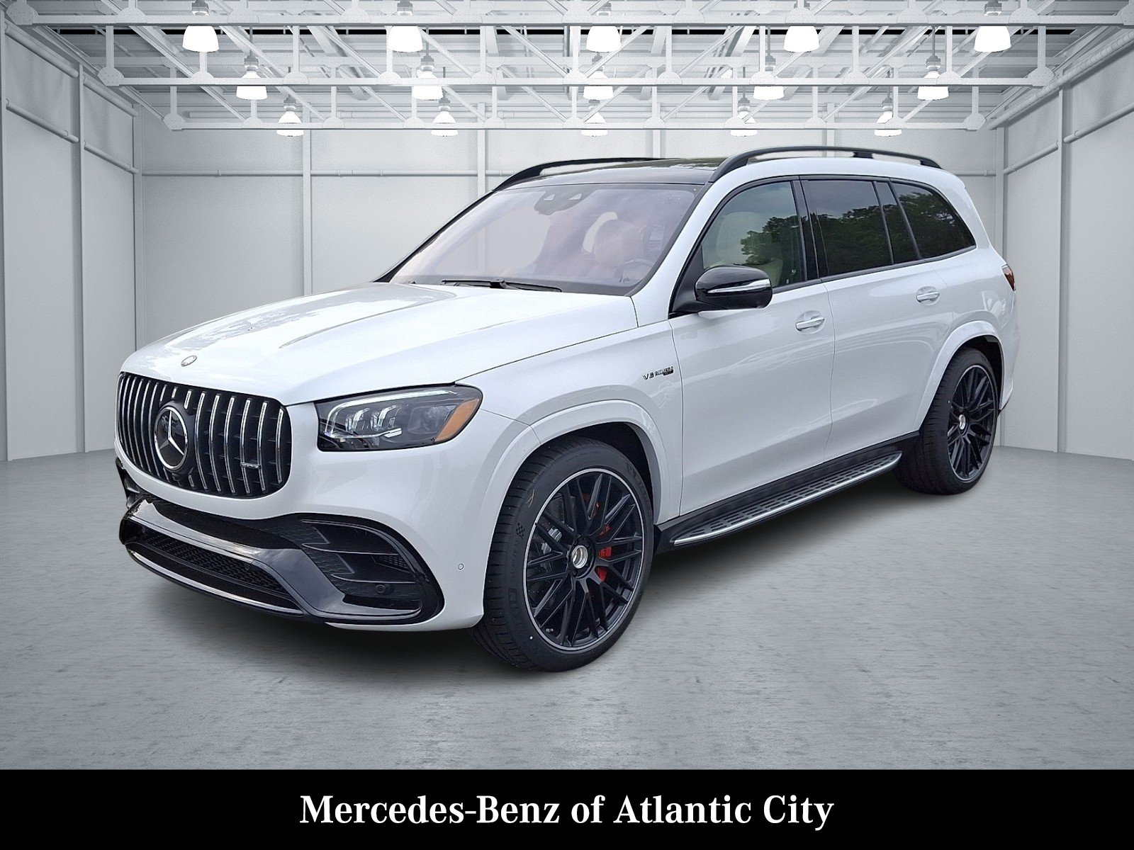 New 2026 MANUFAKTUR Moonlight White Metallic Mercedes-Benz AMG® GLS 63 4MATIC+ SUV image 2