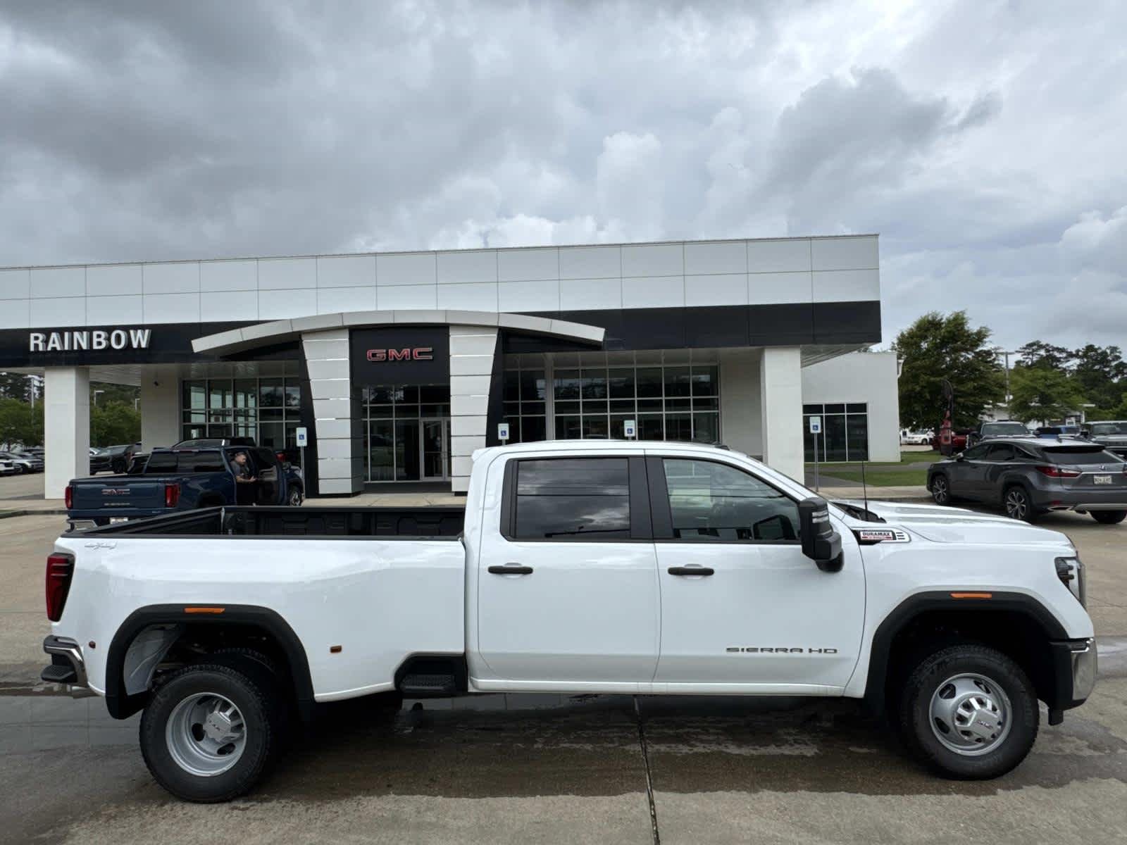 New 2026 Summit White GMC Pro DRW image 1