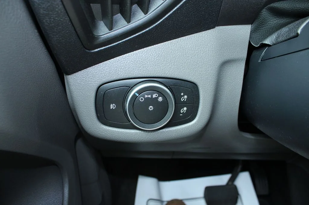 Used 2022 Black Metallic Ford XLT image 29
