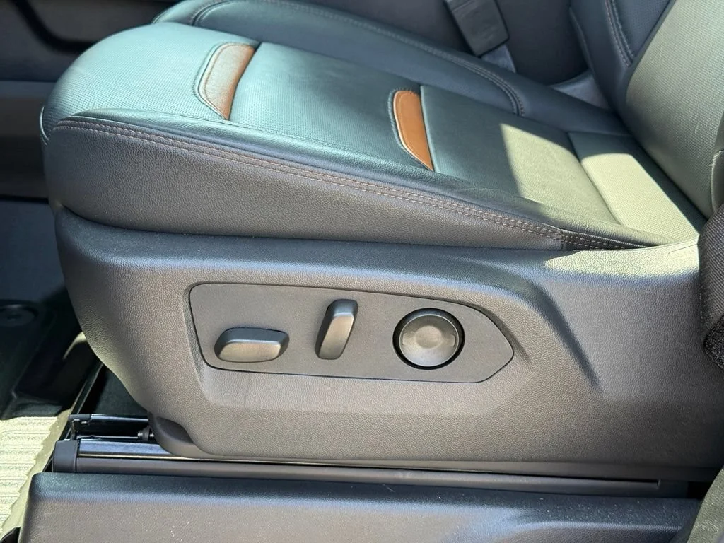 2026 GMC Sierra 2500HD AT4 - Photo 17