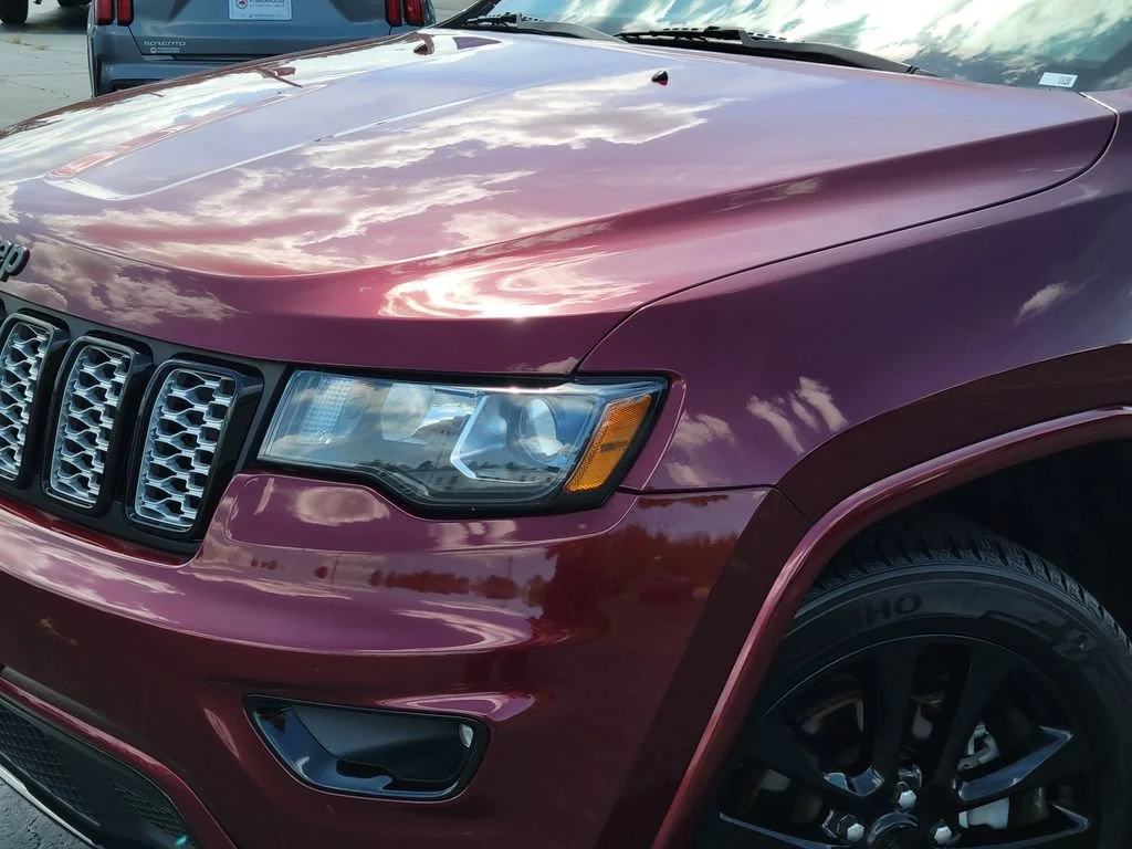 Used 2018 Red Jeep Altitude 4x4 image 10