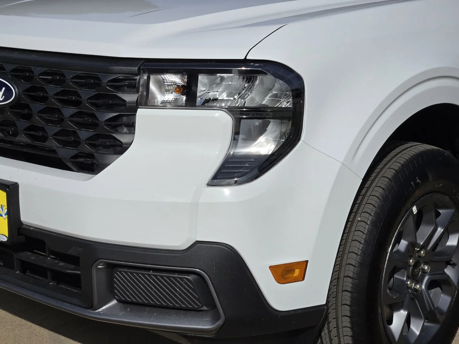 New 2026 Oxford White Ford XLT image 5