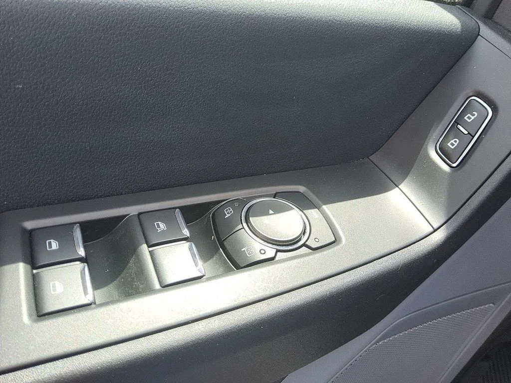 New 2026 White Ford XL image 6