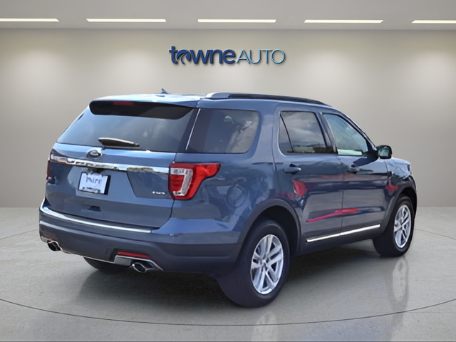 Used 2018 Blue Ford XLT image 7