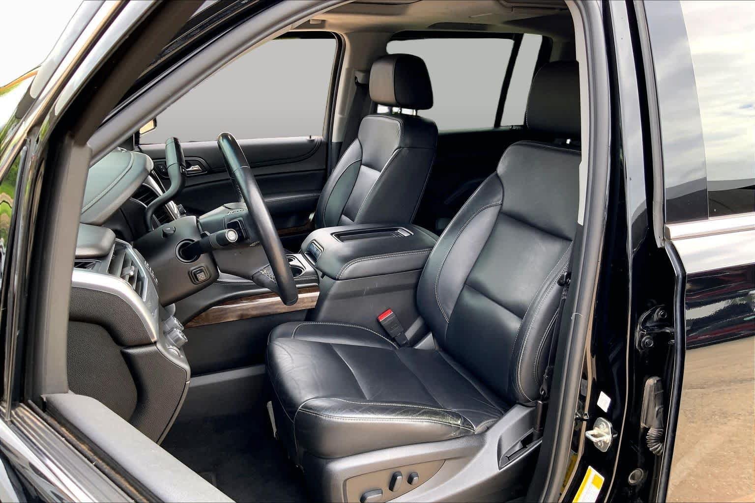 Used 2020 Black Chevrolet LT image 8