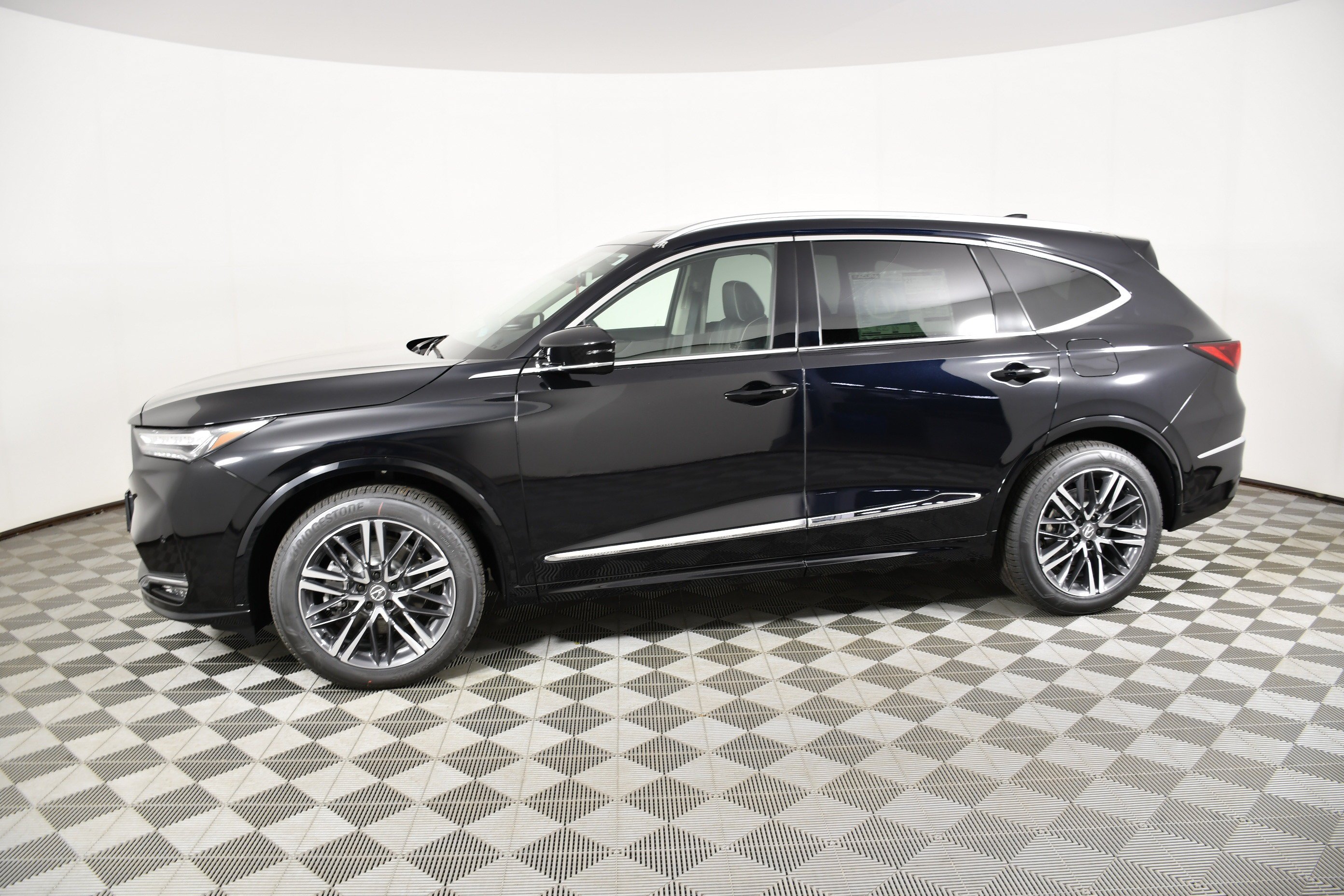 New 2026 Majestic Black Pearl Acura w/Advance Package image 9