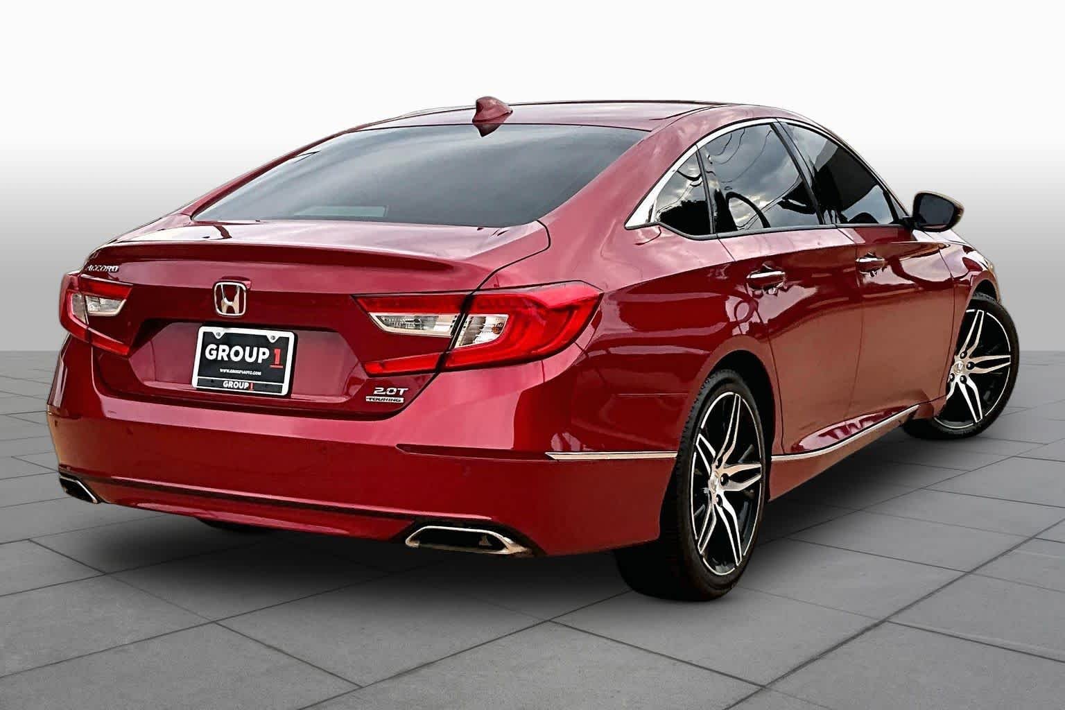 Used 2021 Radiant Red Metallic Honda Touring image 13