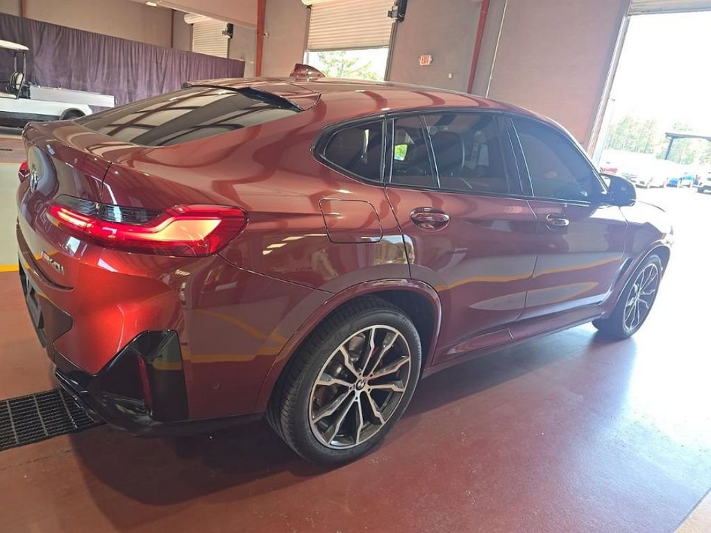 Used 2023 Red BMW M40i image 4