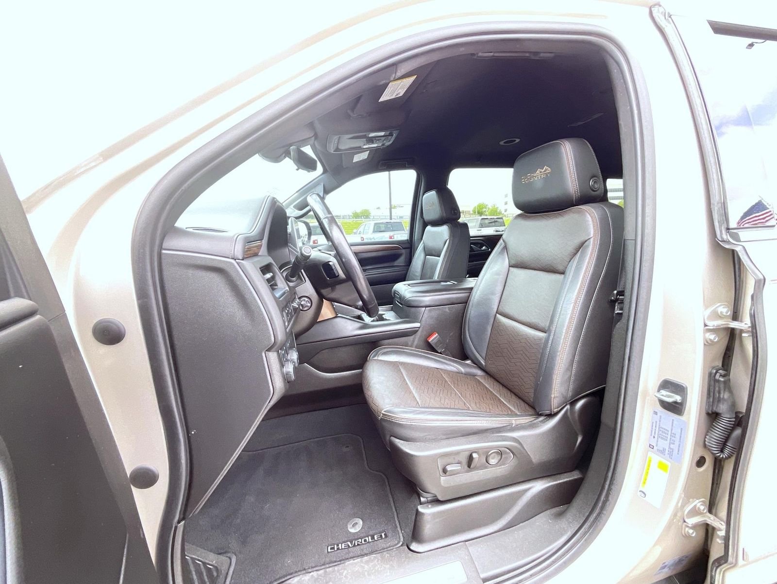 Used 2021 Beige Chevrolet High Country image 10