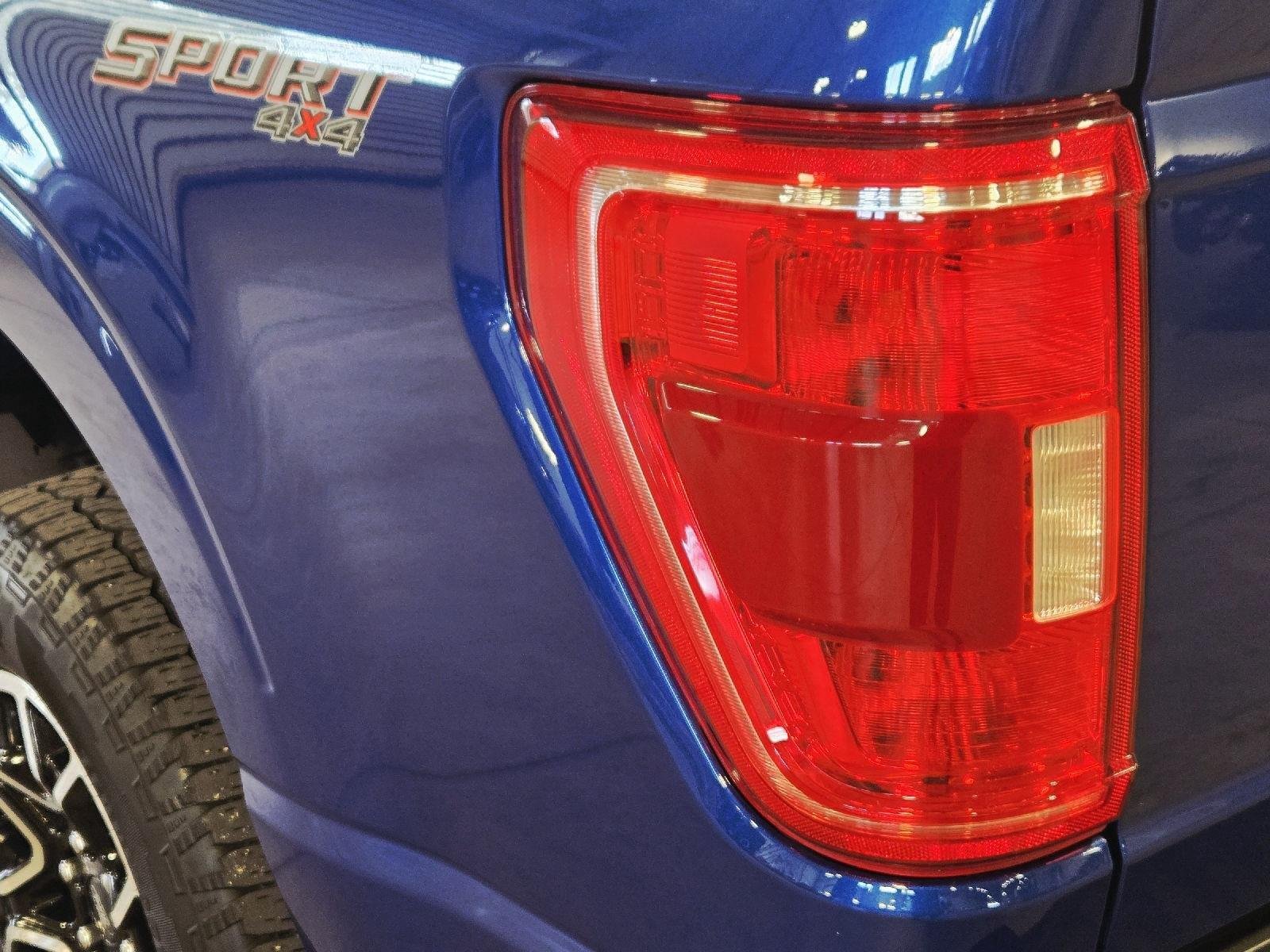 Used 2023 Atlas Blue Ford XLT image 24
